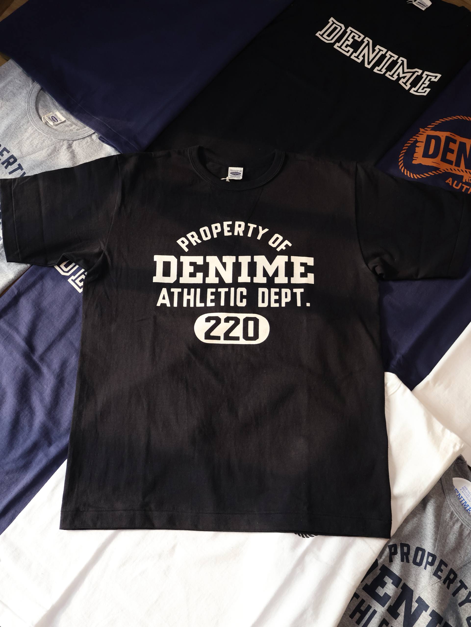 Denime Lot 275 T-Shirt Athletic Dept Black