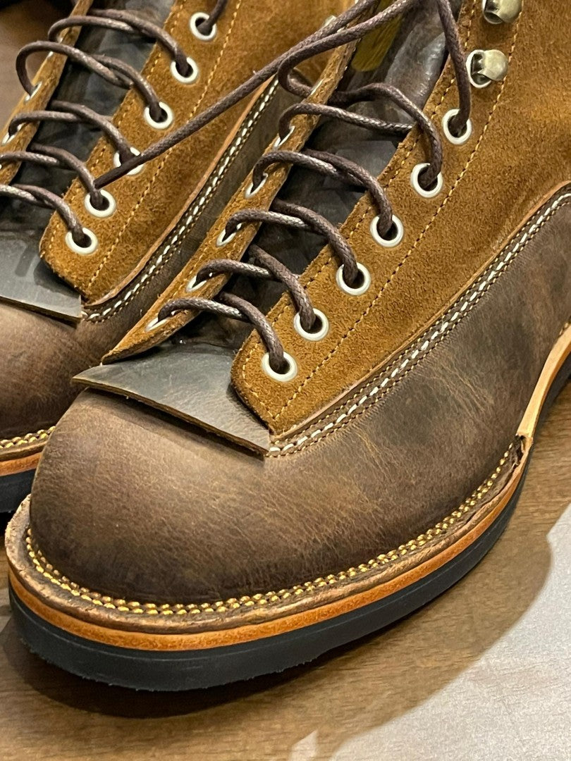 ROUGH BOOTS LACE TO TOE